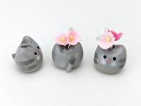 Cute handmade ceramic cat vase. Tiny kitty vase. Adorable cat figurine. Cat lover gift. Small-batch ceramics. Hand-painted pottery.