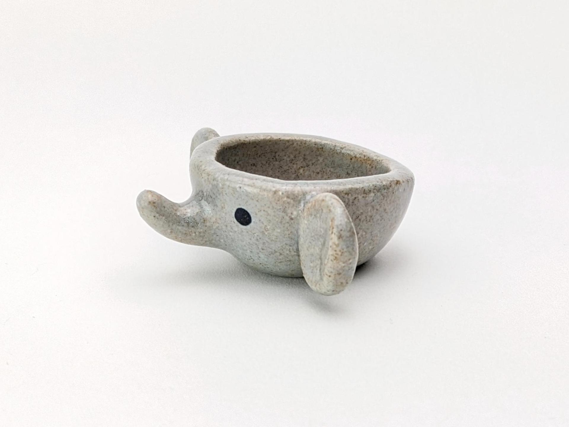 Miniature elephant bowl