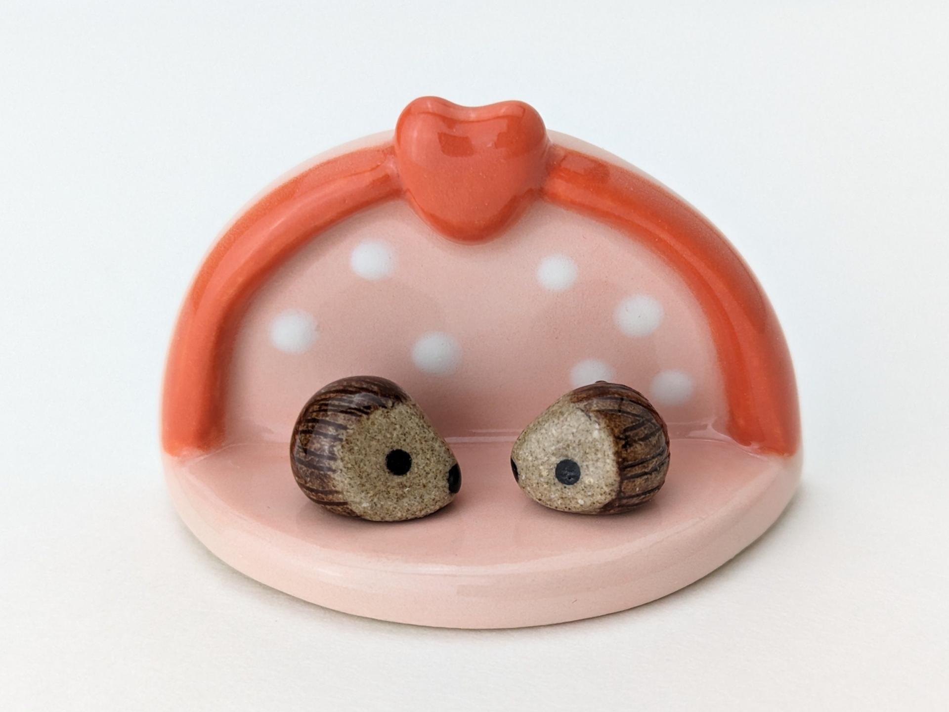 Cute, miniature ceramic altar shelf with hedgehogs. Adorable handmade heart arch 3 piece set. Small-batch ceramics. Hand-painted pottery.