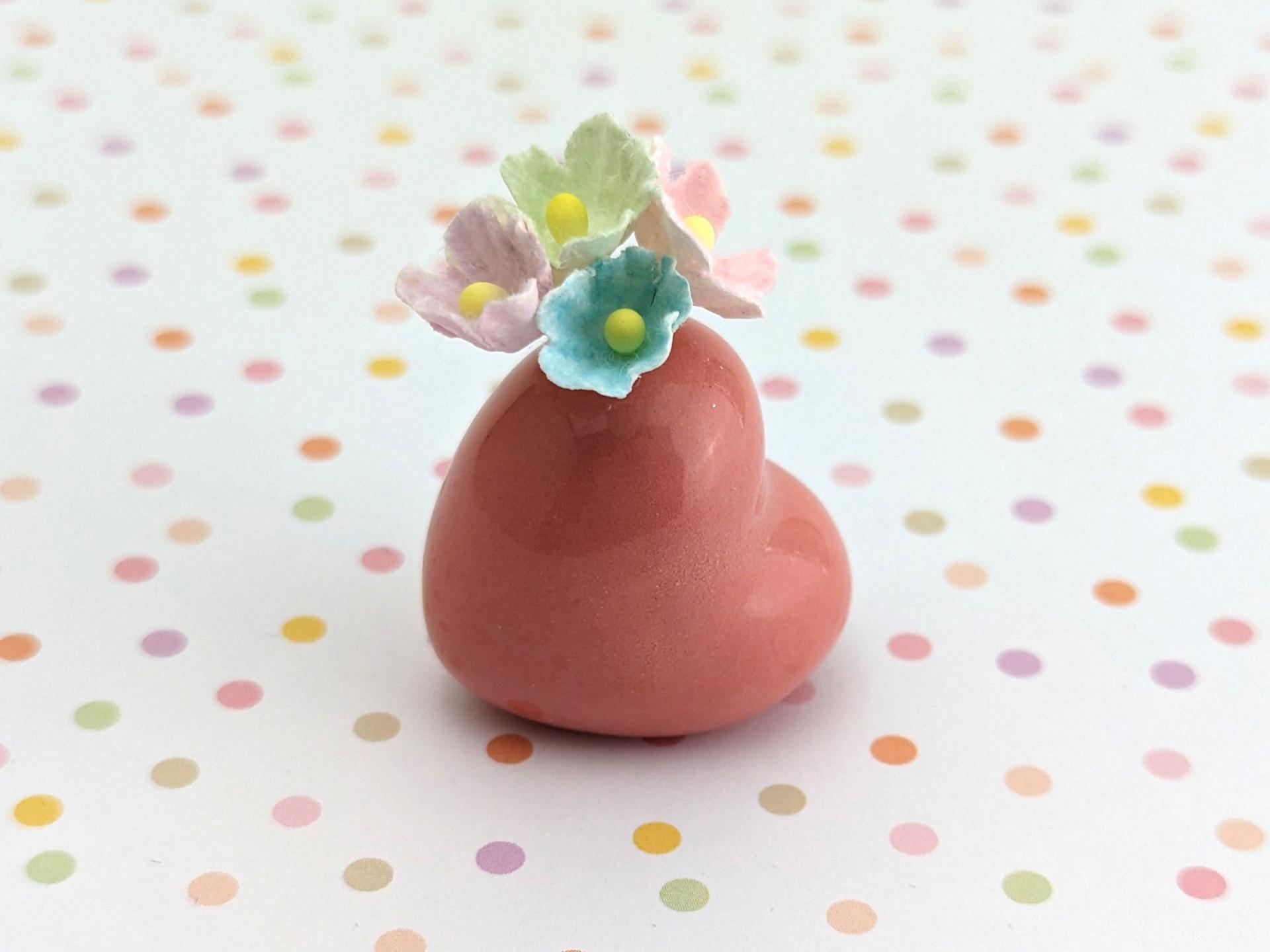 Adorable handmade ceramic heart vase. Best friend gift. BFF gift. Tiny pottery. Small-batch ceramics. Hand-painted pottery. Kawaii ceramics.