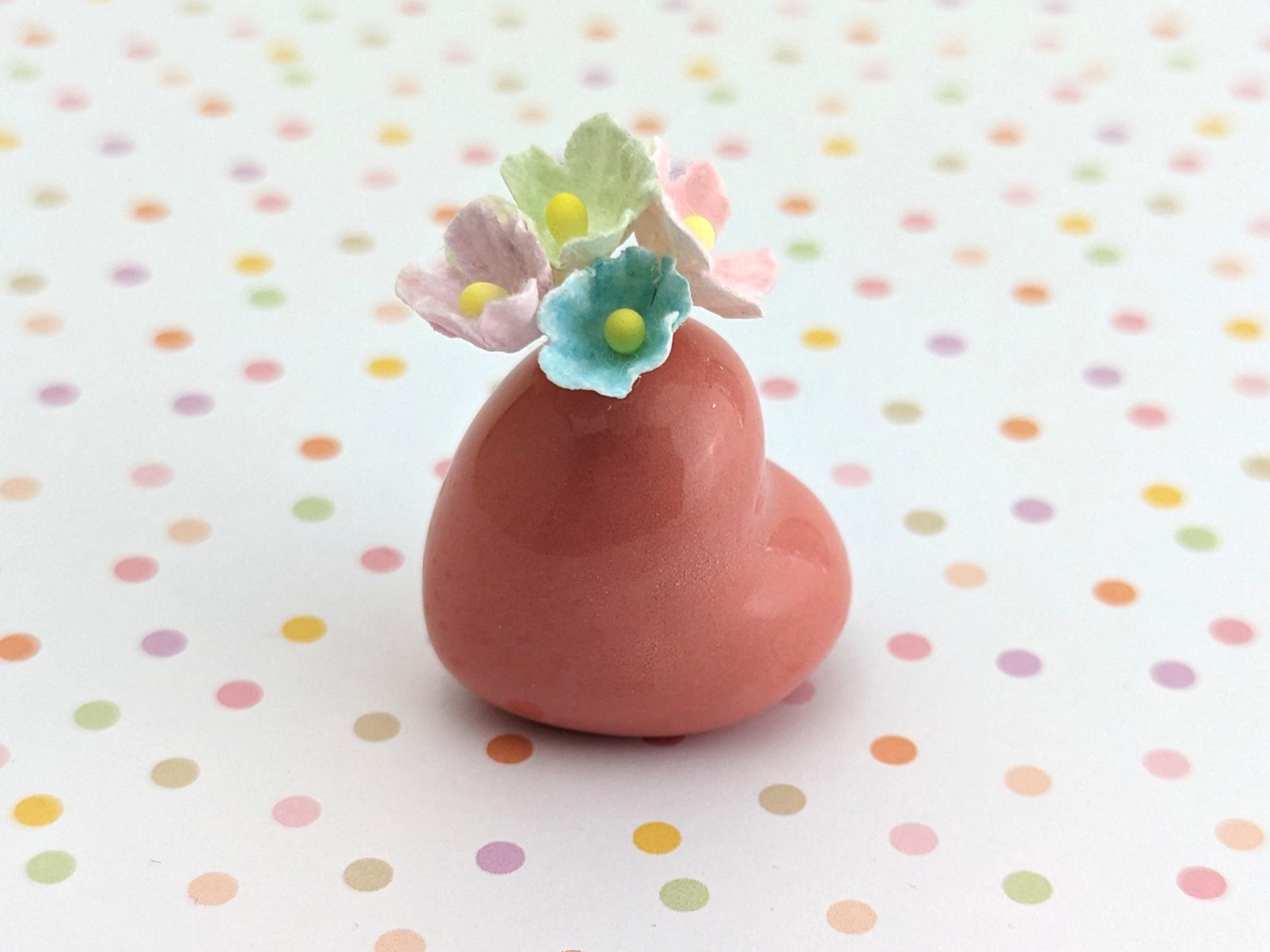 Adorable handmade ceramic heart vase. Tiny pottery vase. Love you gift. Small-batch ceramics. Hand-painted pottery. Kawaii ceramics.