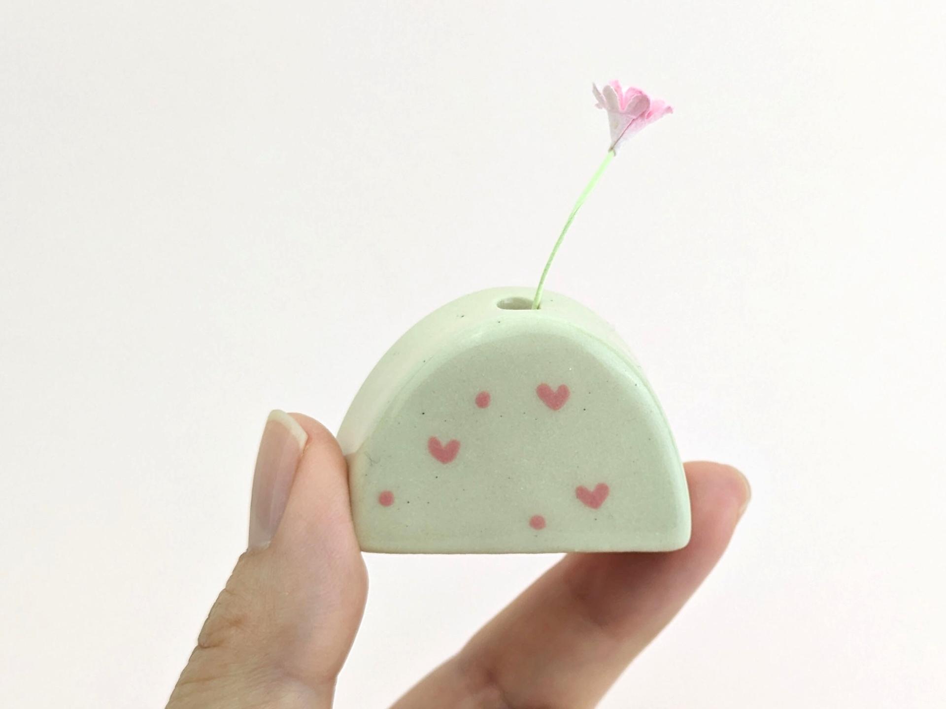 Cute handmade ceramic heart vase. Wedding favor. Cat whisker vase. Thank you gift. Tiny pottery. Small-batch, hand-painted pottery.